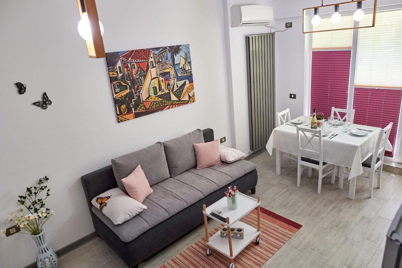 Crystal 26 Apartment - Spa Pool Beach Resort Неводарі Екстер'єр фото