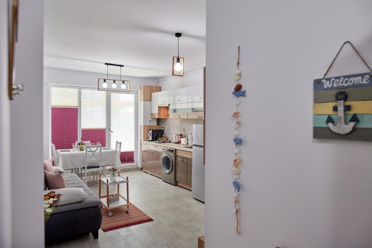Crystal 26 Apartment - Spa Pool Beach Resort Неводарі Екстер'єр фото